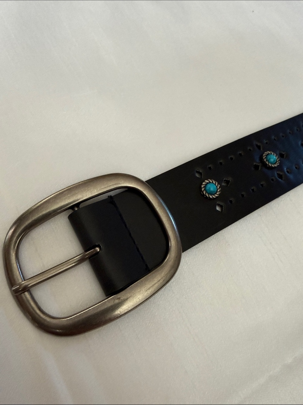 Faded Glory Black Leather Belt with Turquoise Accents - Picture 6 of 10